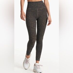 Vuori Studio Pocket Leggings